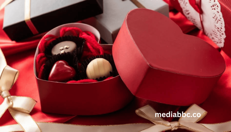 10 Romantic Gift Ideas for Your Girlfriend